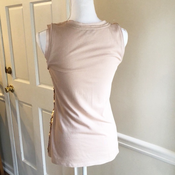 ✨ Loft Sequined Top ✨ - Picture 4 of 6